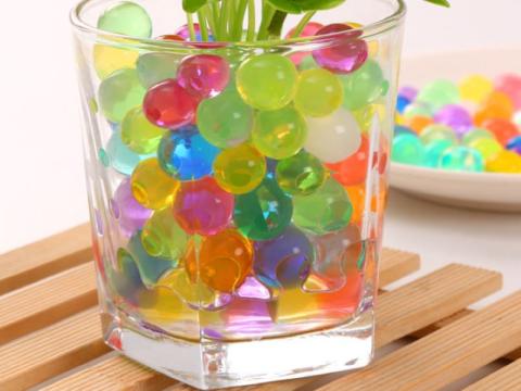 Absorbent beads